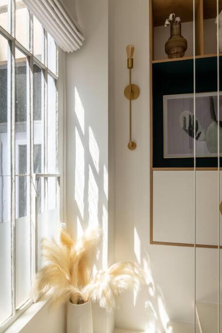 Bel Appartement D'Architecte Au Coeur De パリ エクステリア 写真